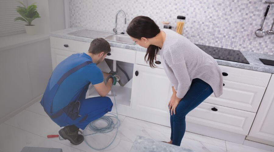 Expert burst pipe repair services in Columbus, KS